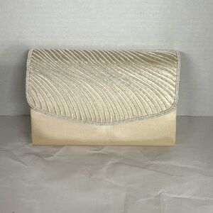 Crème color Satin clutch bag